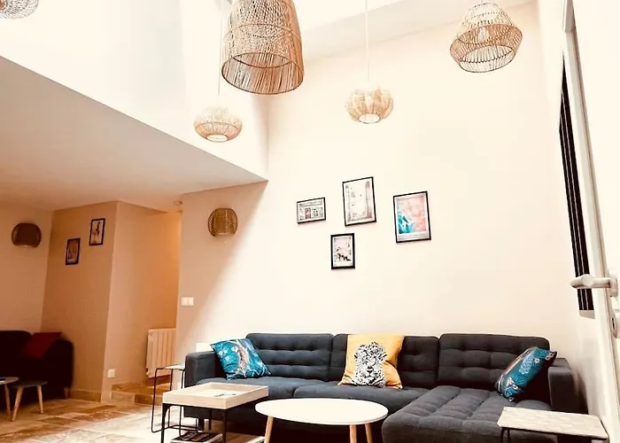 Stylish Loft Paris 17- 3 Bdrs - 2 Bathrs - 7 Pers