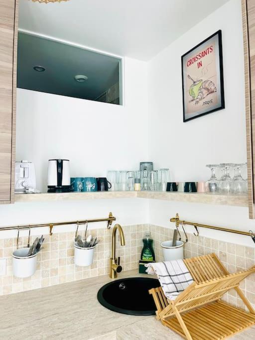 Stylish Loft 17- 3 Bdrs - 2 Bathrs - 7 Pers Appartement Parijs